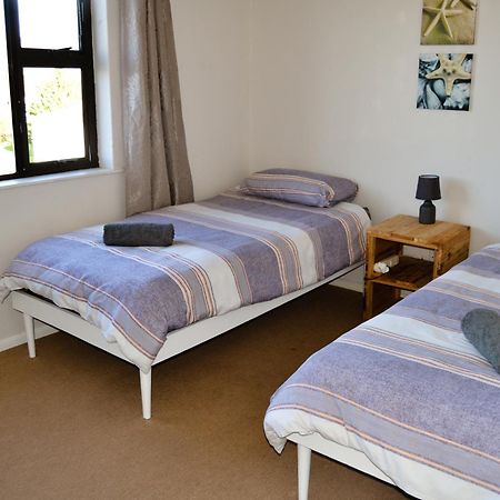 Just Breezy - Visit Langebaan Apartman Kültér fotó
